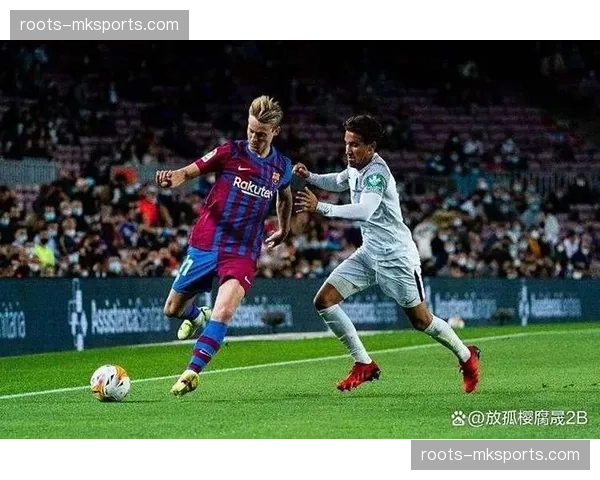 赫塔菲阵地防守：双后腰屏障对比赛节奏的控制